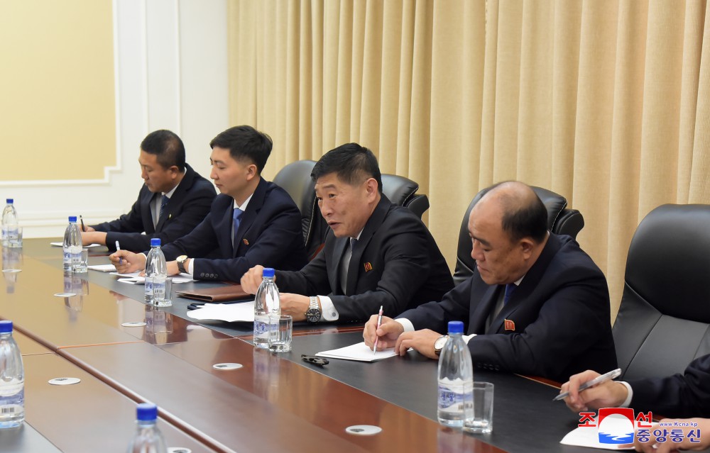 Talks between Senior Diplomatic Officials of DPRK and Vietnam Held