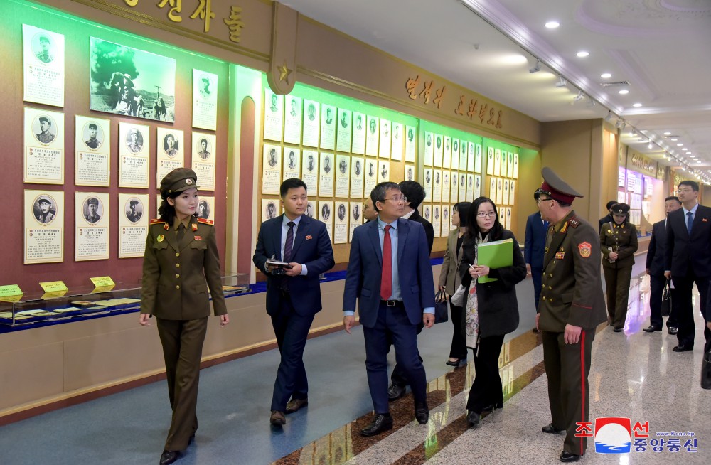 Sojourn of Vietnamese Foreign Ministry Delegation in Pyongyang