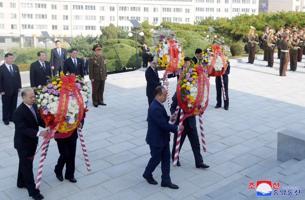 Wreaths Laid at Friendship Tower