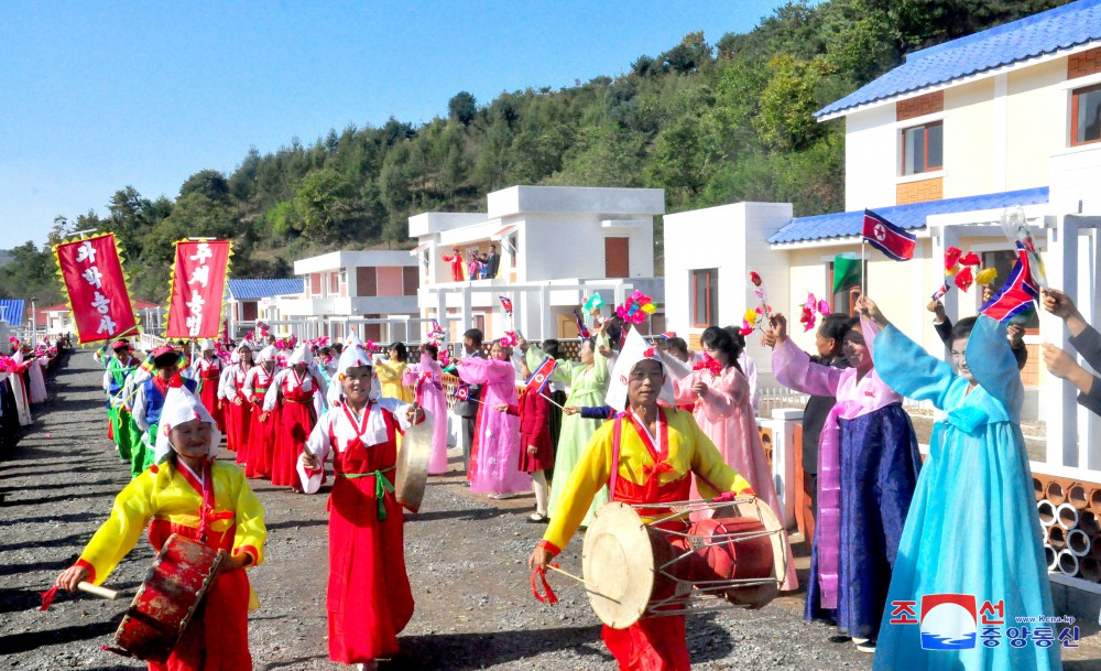 New Houses Built in Pongsan County of DPRK