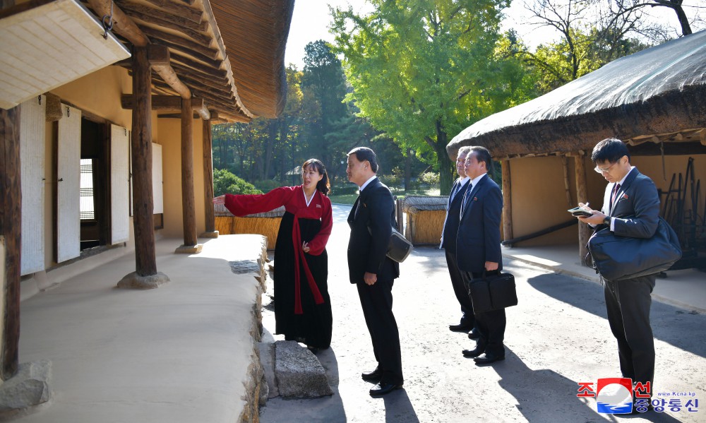 Sojourn in Pyongyang of Delegation of Korean Social Scientists in Japan