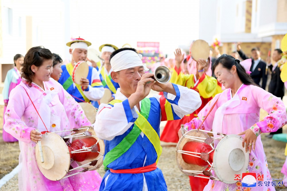 New Houses Built for Farmers in DPRK