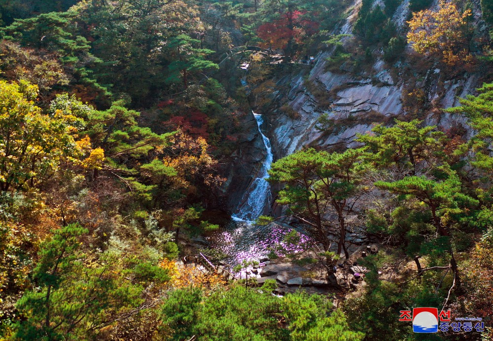 ﻿Осенний пейзаж на горах Кувор