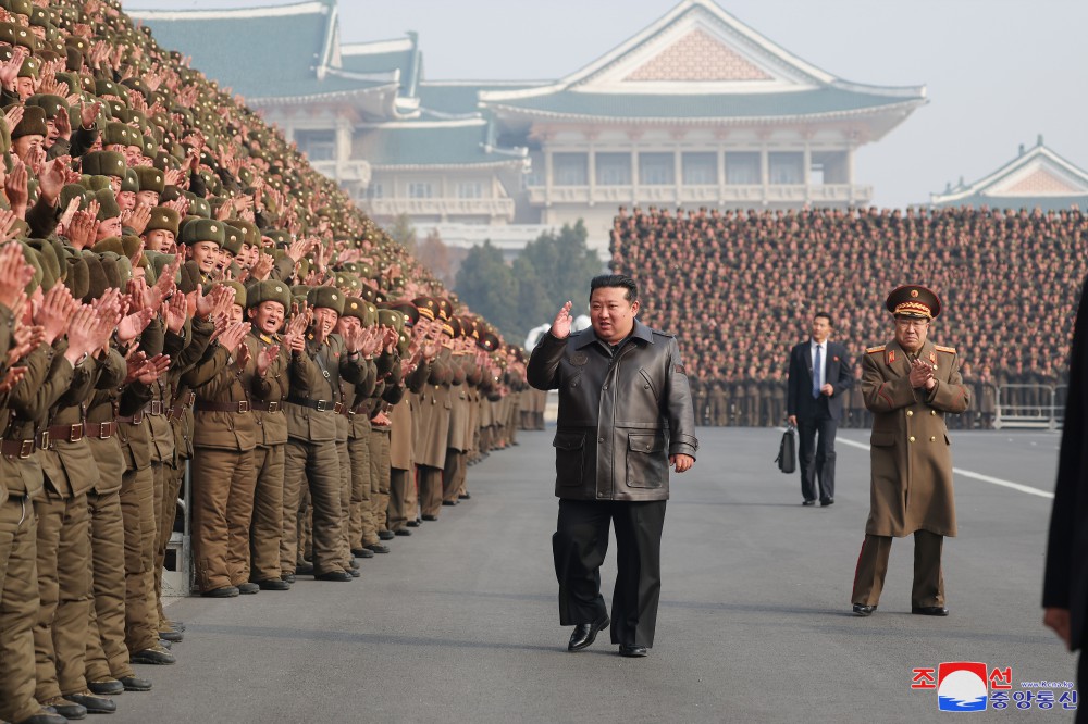 Respected Comrade Kim Jong Un Has Photo Session with Participants in Fourth Conference of Battalion Commanders and Political Instructors of KPA