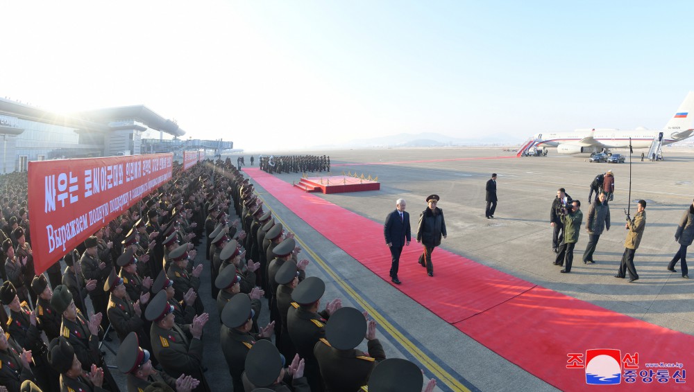 Military Delegation of Russian Federation Arrives in Pyongyang