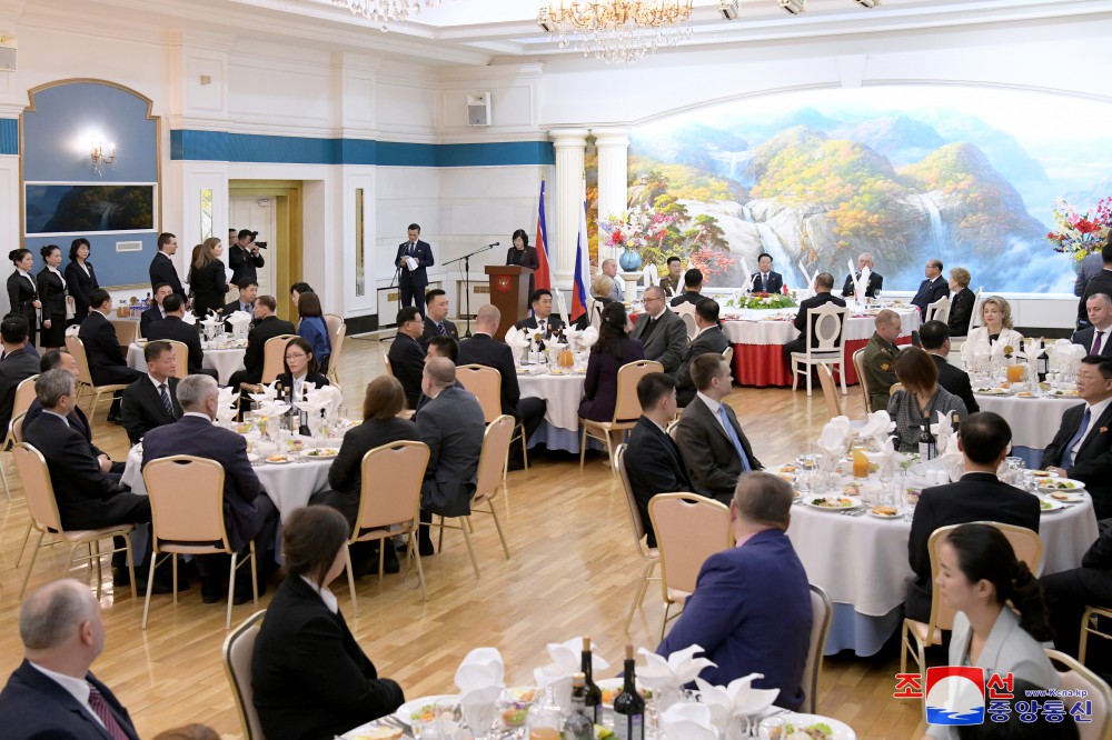 Russian Ambassador to DPRK Hosts Reception