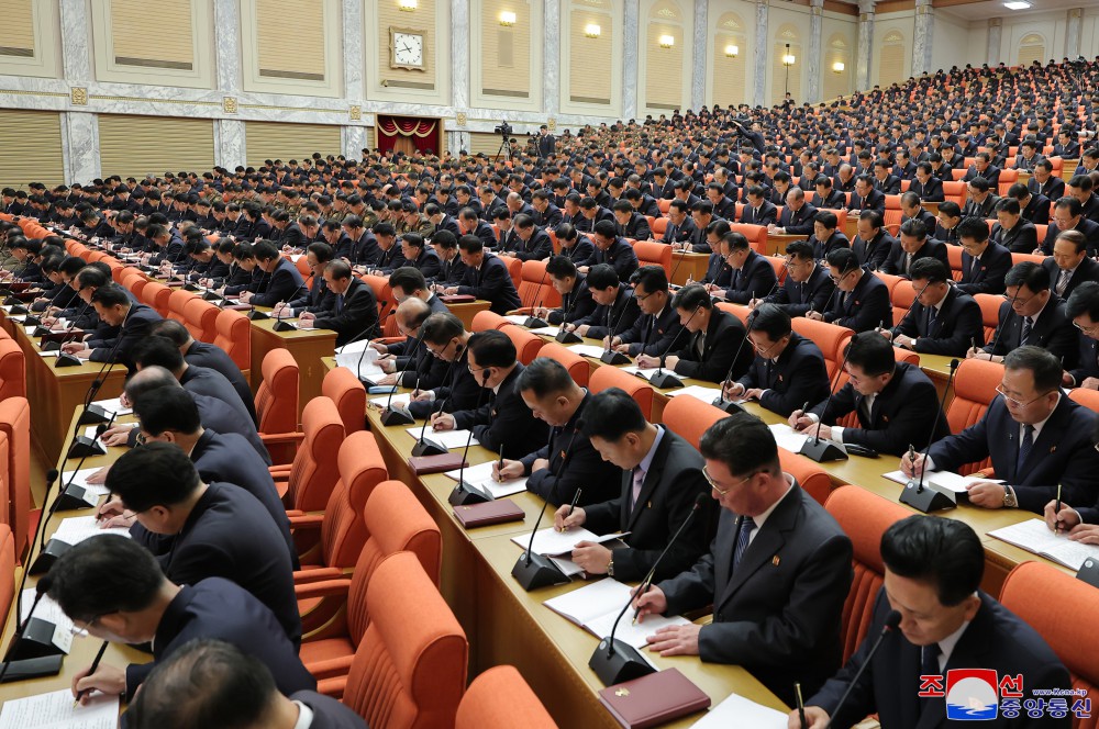 关于朝鲜劳动党第八届中央委员会第十一次扩大全会的报道