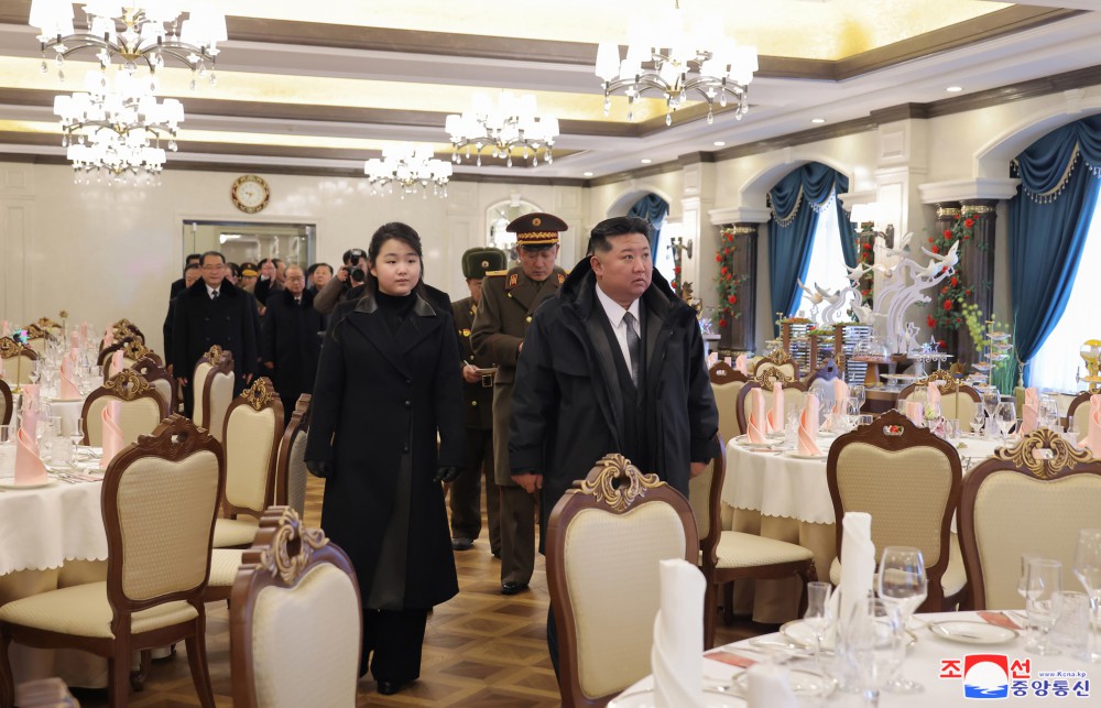 Respected Comrade Kim Jong Un Inspects Service Facilities in Kalma Coastal Resort