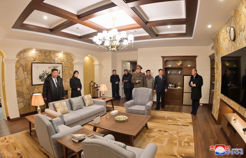 Respected Comrade Kim Jong Un Inspects Service Facilities in Kalma Coastal Resort