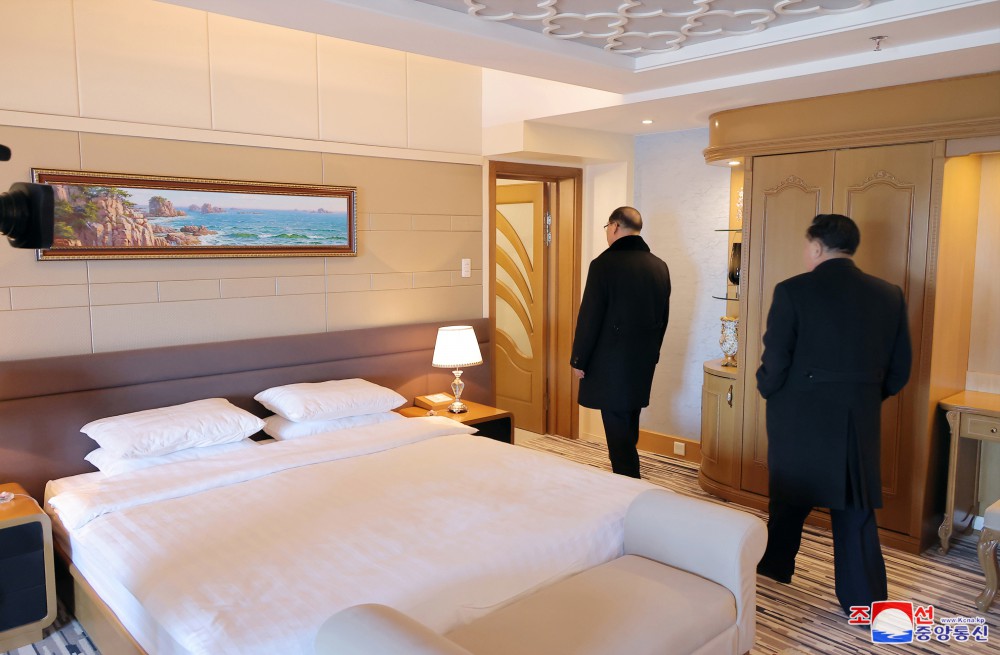 Respected Comrade Kim Jong Un Inspects Service Facilities in Kalma Coastal Resort