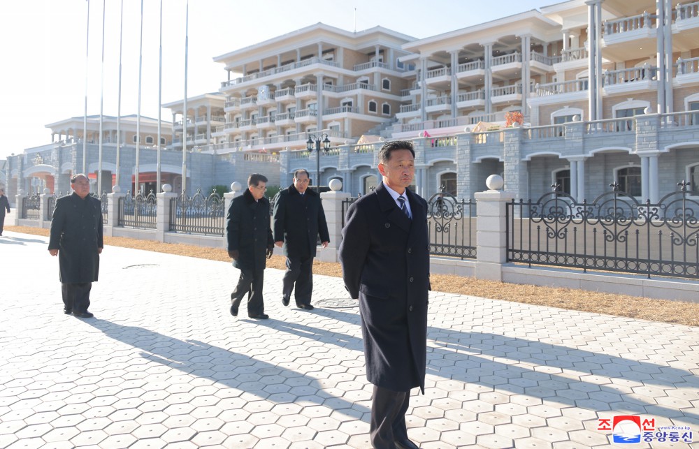 Respected Comrade Kim Jong Un Inspects Service Facilities in Kalma Coastal Resort