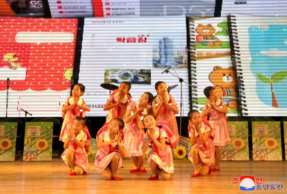 DPRK People Significantly Greet New Year