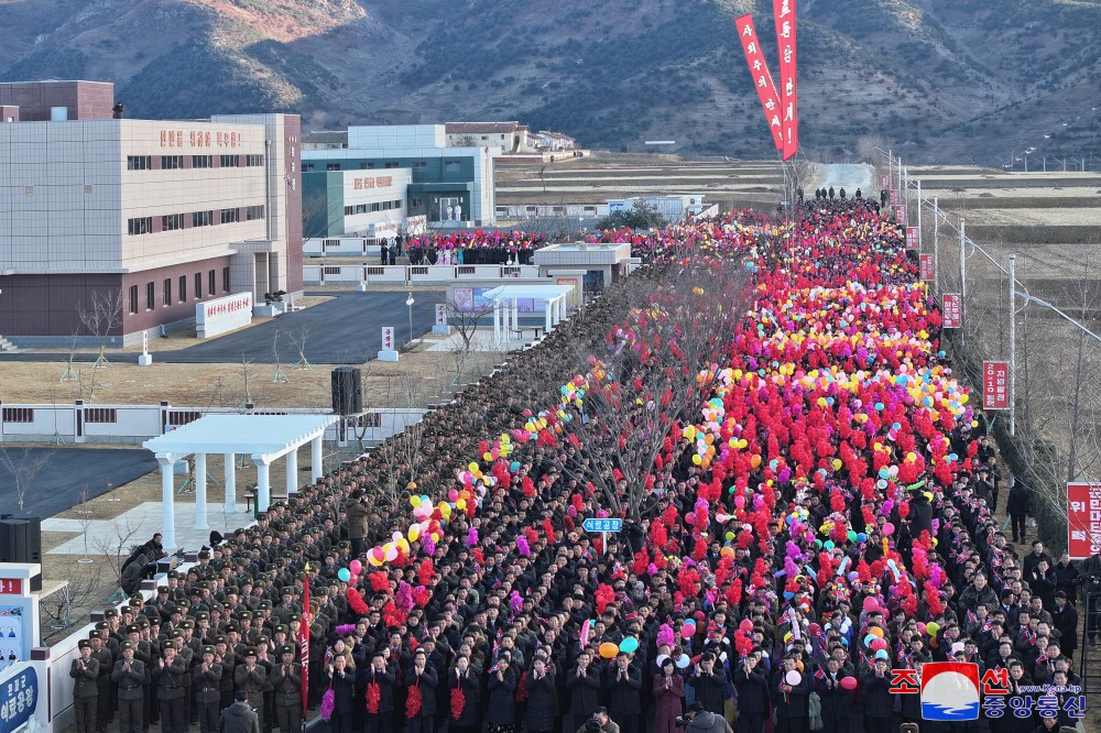 《지방발전 20×10 정책》 은파군 지방공업공장 준공식 진행