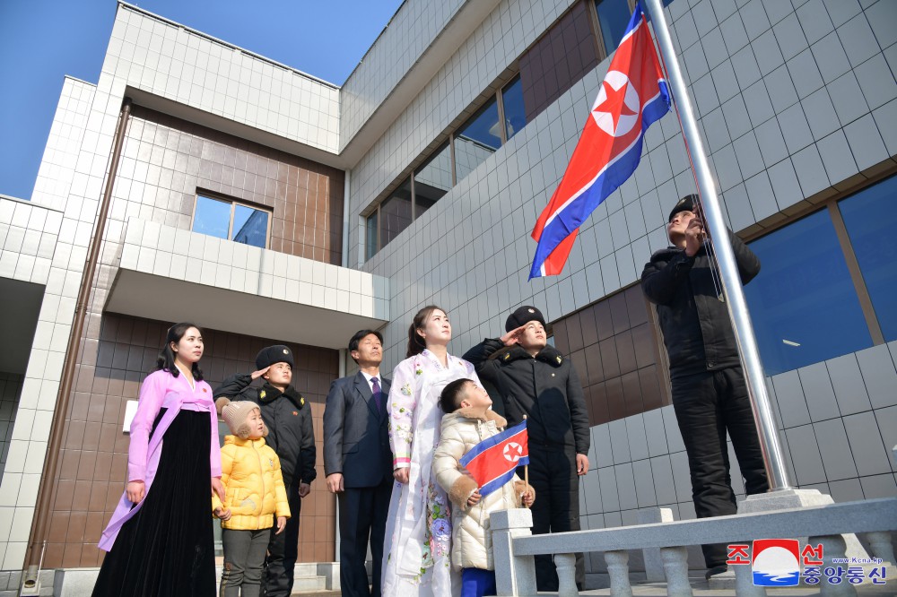 거창한 변혁의 새시대에 나날이 솟구치는 부흥의 재부