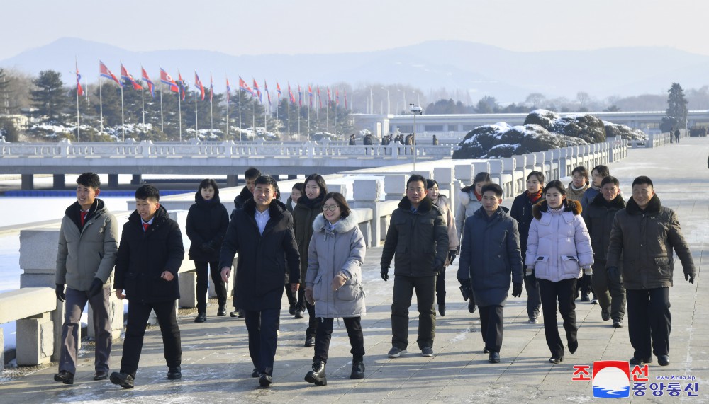 각지에서 설명절을 뜻깊게 맞이