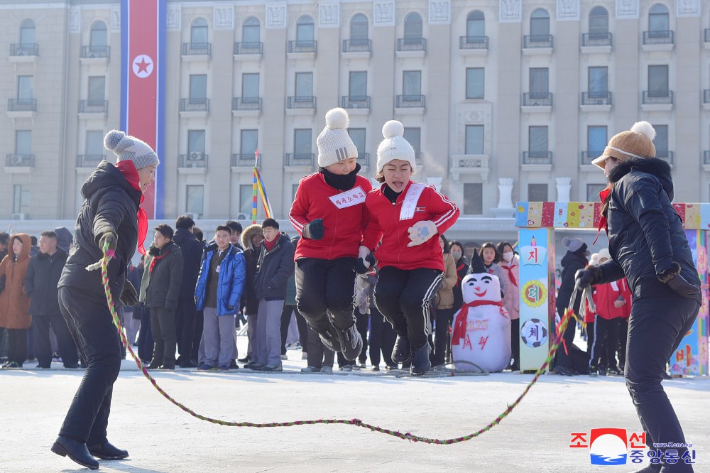 각지에서 설명절을 뜻깊게 맞이