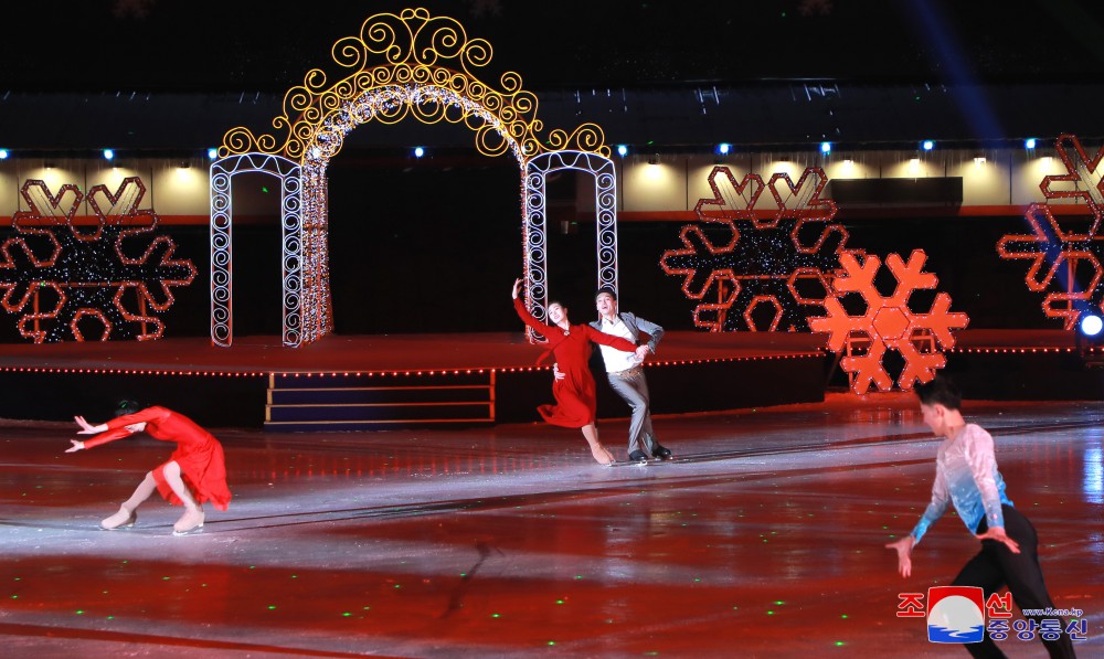 Art Performance in Celebration of Lunar New Year's Day Given in DPRK