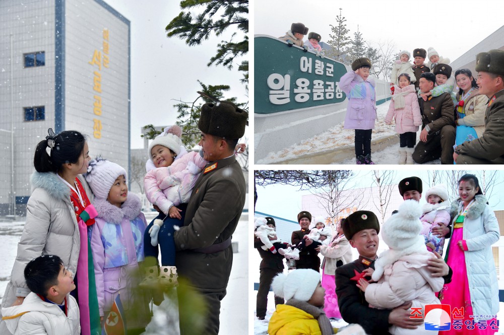 복받은 인민의 웃음으로 더욱 밝아진 동해북변