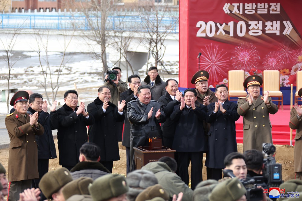 새시대 지방발전정책의 드팀없는 실행을 위한 2025년도 대건설투쟁이 개시되였다