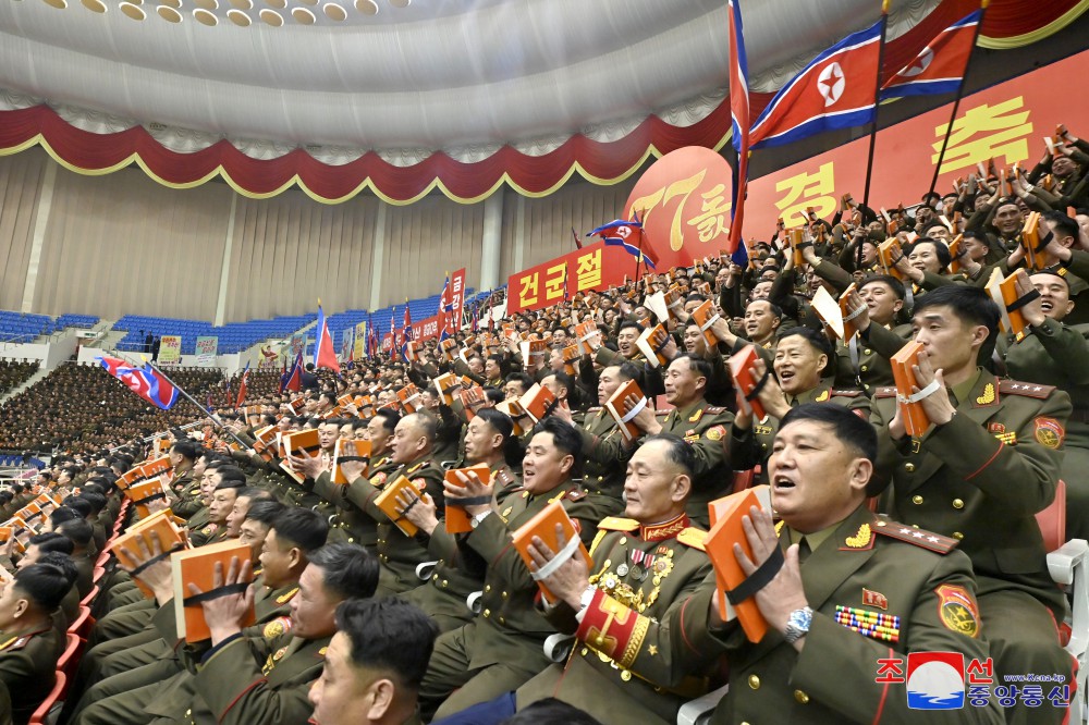 건군절경축 조선인민군 지휘성원들의 체육경기 진행