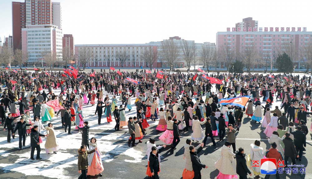 Dancing Parties of Youth and Students Held in DPRK