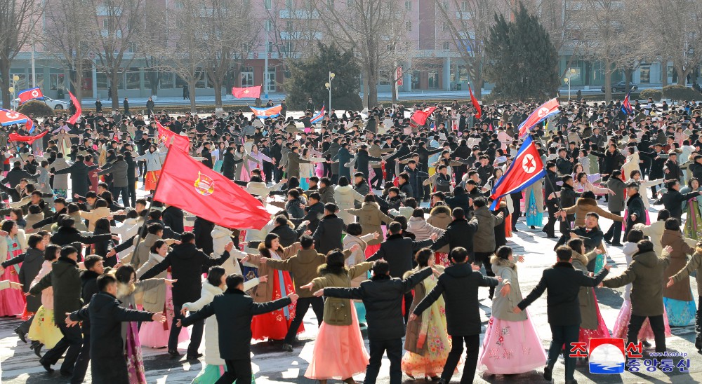 Dancing Parties of Youth and Students Held in DPRK