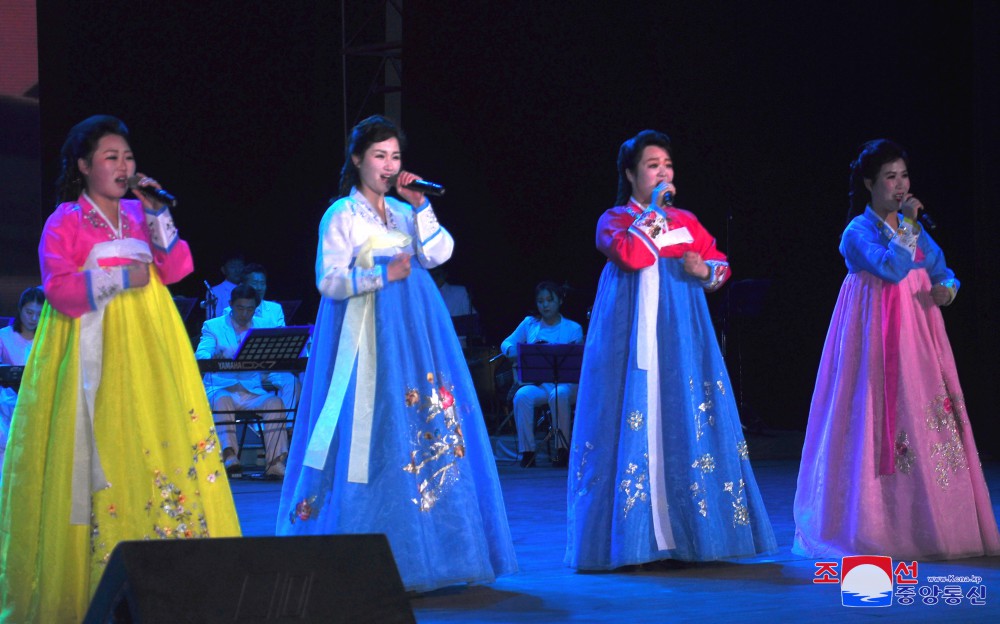 Celebran en RPDC día de fundación de Ejército Popular de Corea