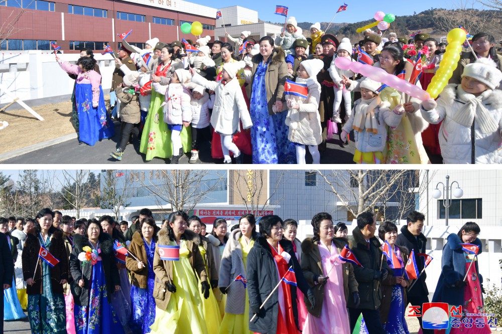 Regional-industry Factories Inaugurated in Ichon County of DPRK