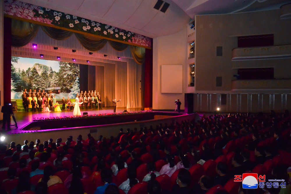 省・中央機関芸術サークル公演