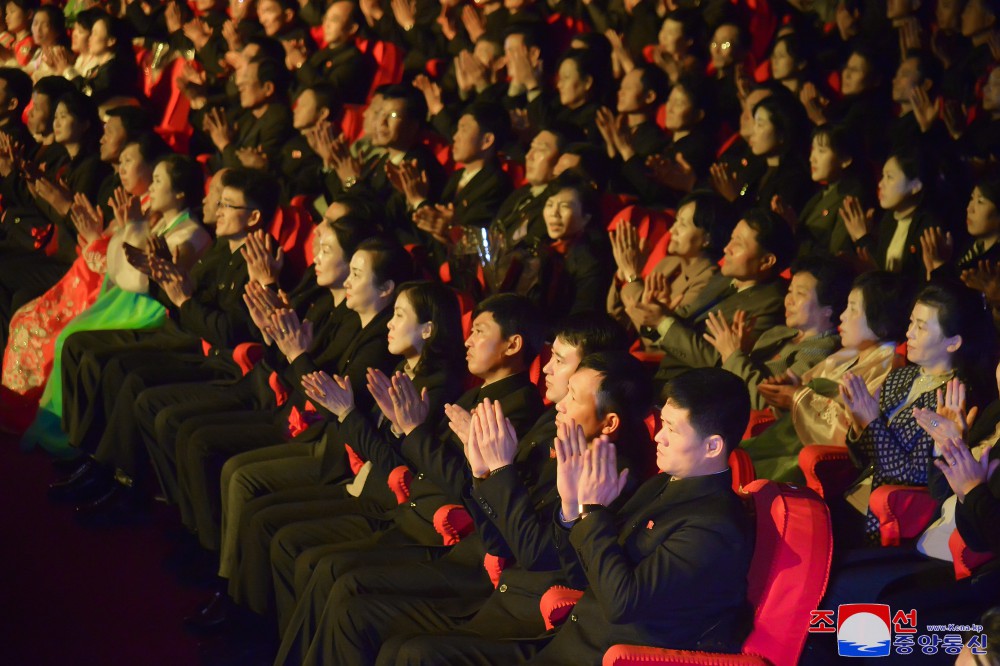 省・中央機関芸術サークル公演