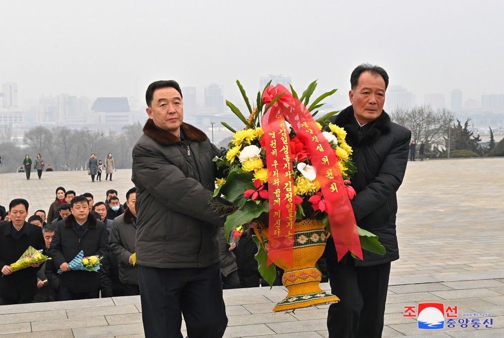 Floral Tribute Paid to Statues of Great Leaders