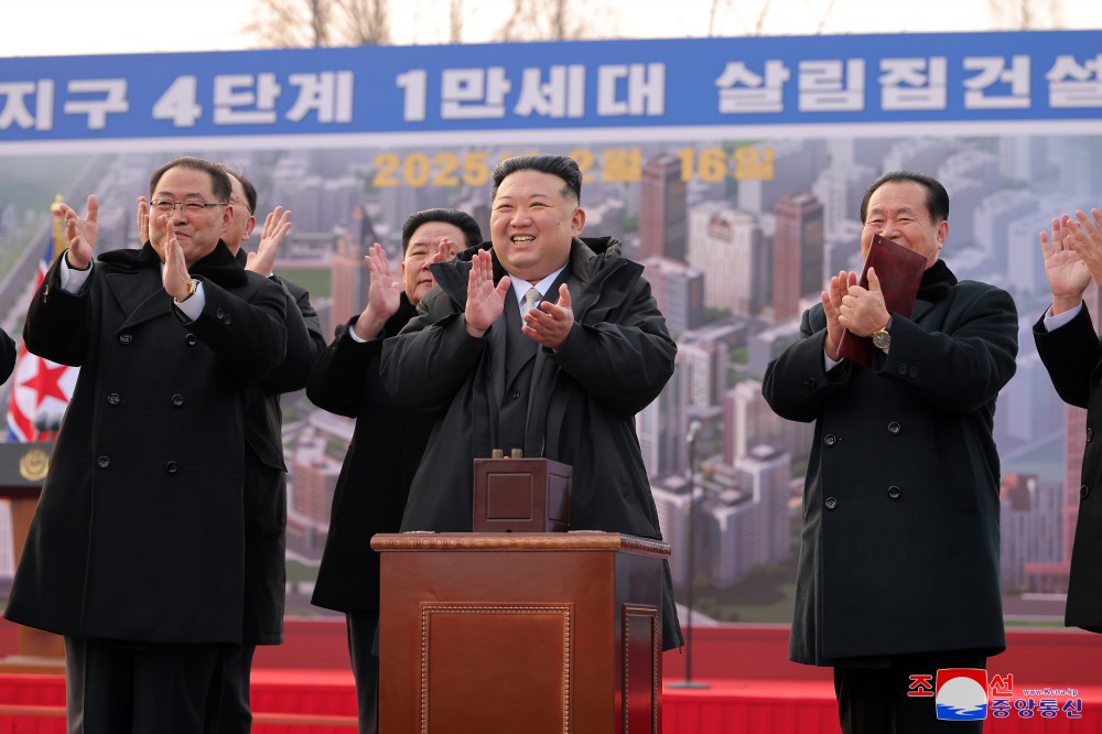 Groundbreaking Ceremony for the Fourth-stage Project to Build 10 000 Flats in Hwasong Area Takes Place with Splendour