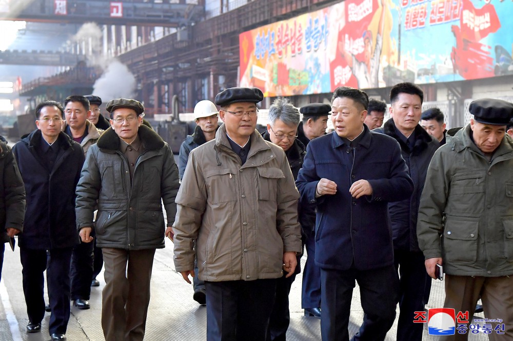 박태성 내각총리 함경남북도의 여러 부문 사업을 현지료해