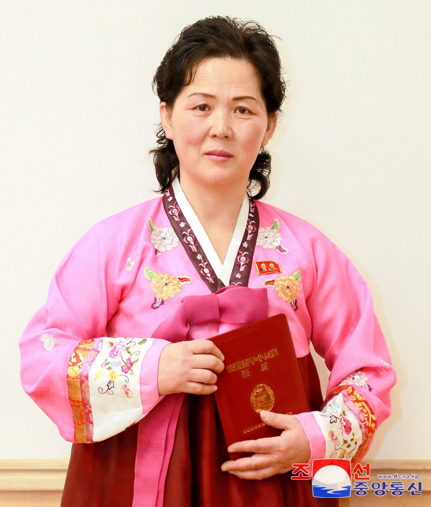 Meeting of Awarding Title of Ten Best Teachers for 2024 Held in DPRK