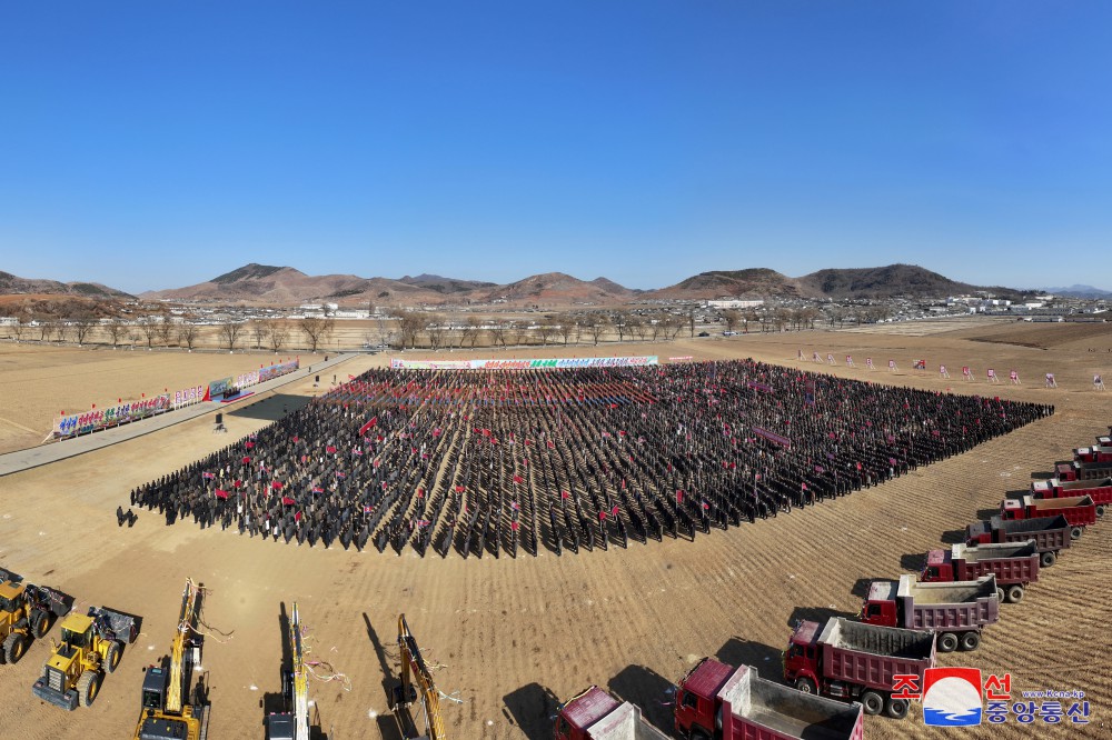 Groundbreaking Ceremony of Regional-industry Factories and Grain Management Station of Hwangju County for Regional Development 20×10 Policy Held in DPRK