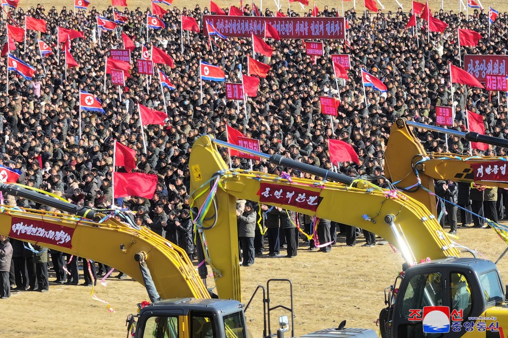 Groundbreaking Ceremony of Regional-industry Factories and Grain Management Station of Hwangju County for Regional Development 20×10 Policy Held in DPRK