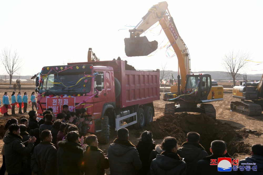 Groundbreaking Ceremony of Regional-industry Factories and Grain Management Station of Hwangju County for Regional Development 20×10 Policy Held in DPRK