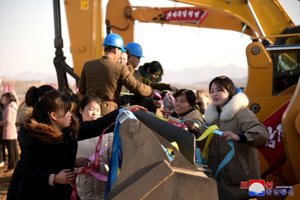 Groundbreaking Ceremony of Regional-industry Factories and Grain Management Station of Hwangju County for Regional Development 20×10 Policy Held in DPRK