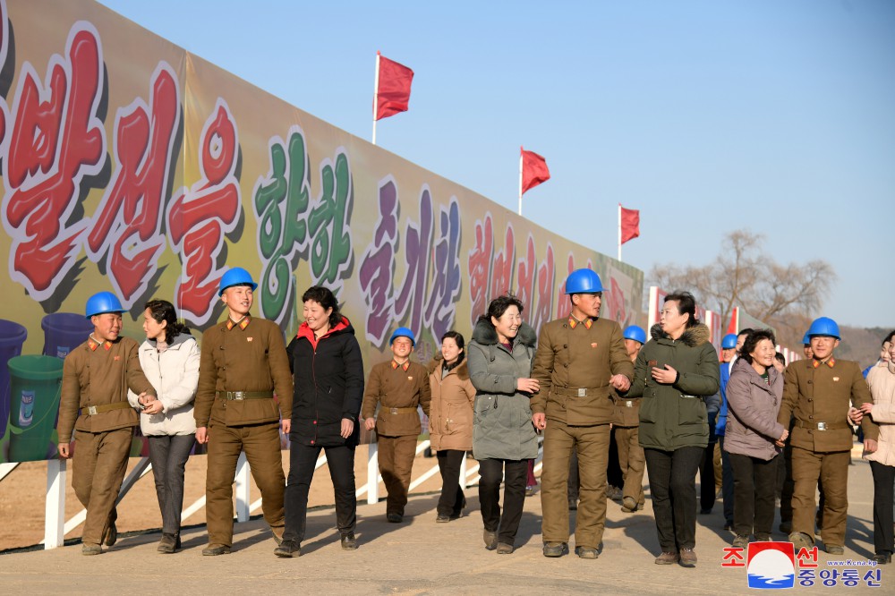 Groundbreaking Ceremony of Regional-industry Factories and Grain Management Station of Hwangju County for Regional Development 20×10 Policy Held in DPRK