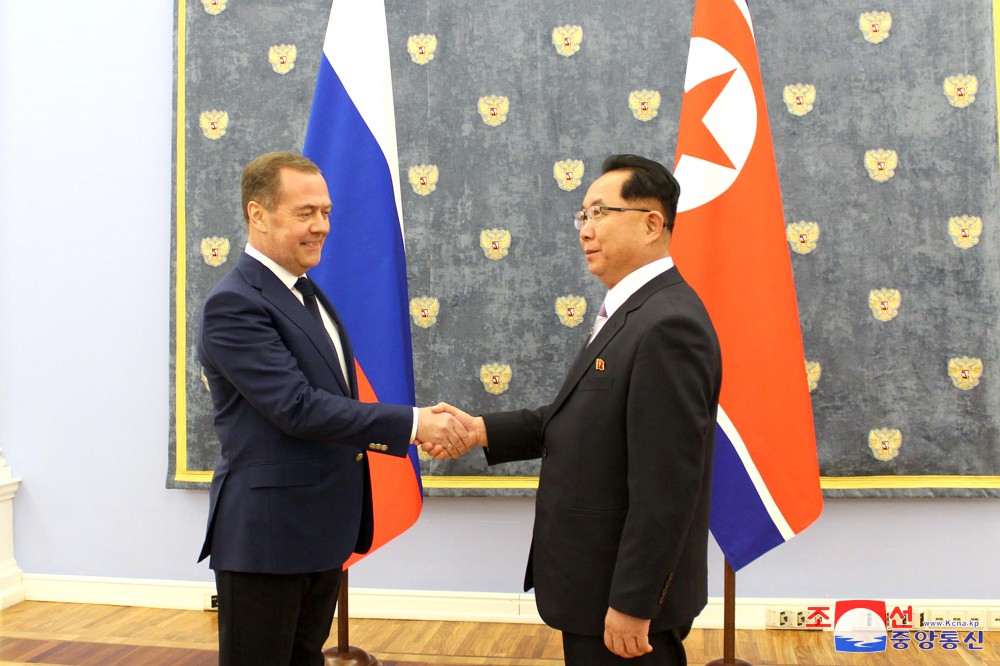 Secretary of WPK Central Committee Meets President of United Russia Party