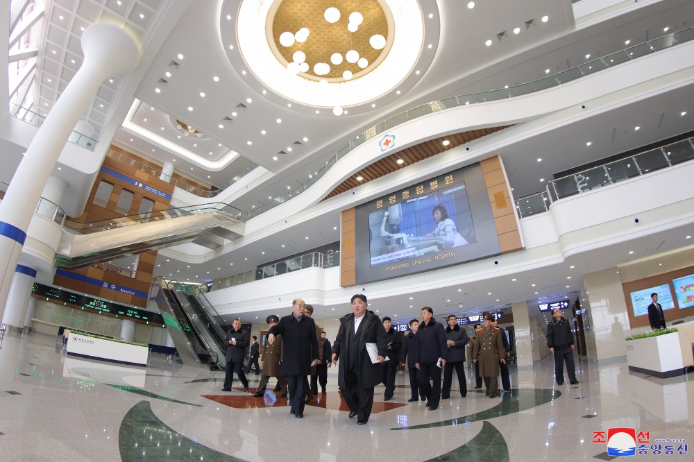 Respected Comrade Kim Jong Un Visits Completed Pyongyang General Hospital