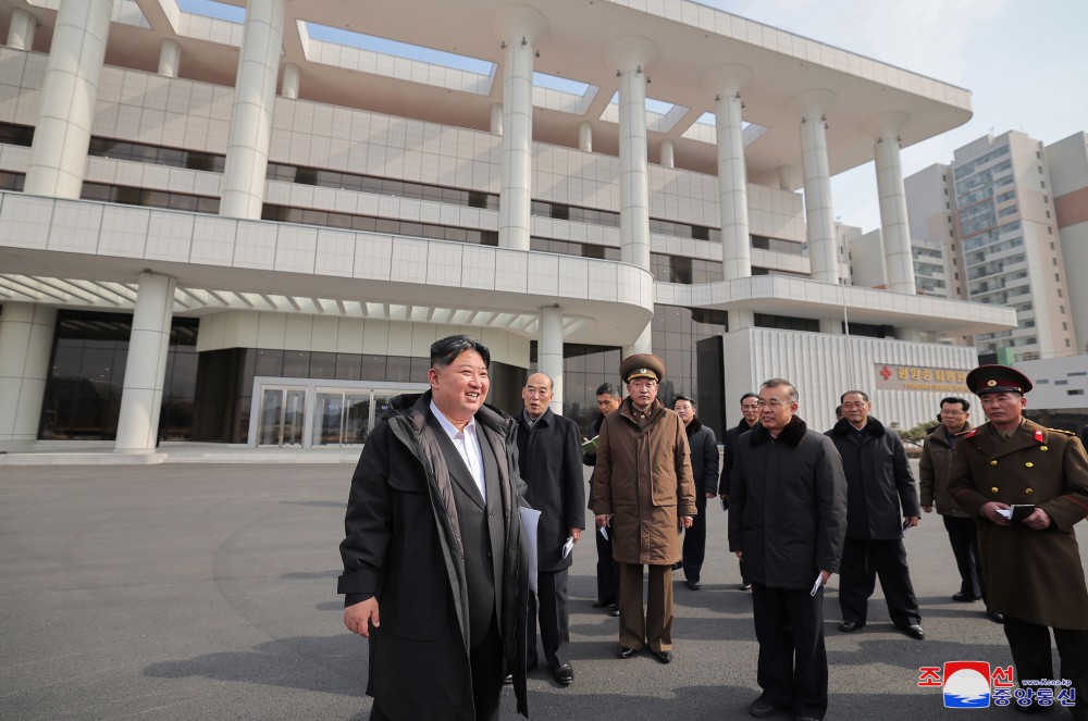 Respected Comrade Kim Jong Un Visits Completed Pyongyang General Hospital