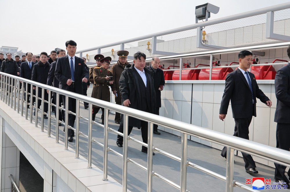 Respected Comrade Kim Jong Un Visits Completed Pyongyang General Hospital