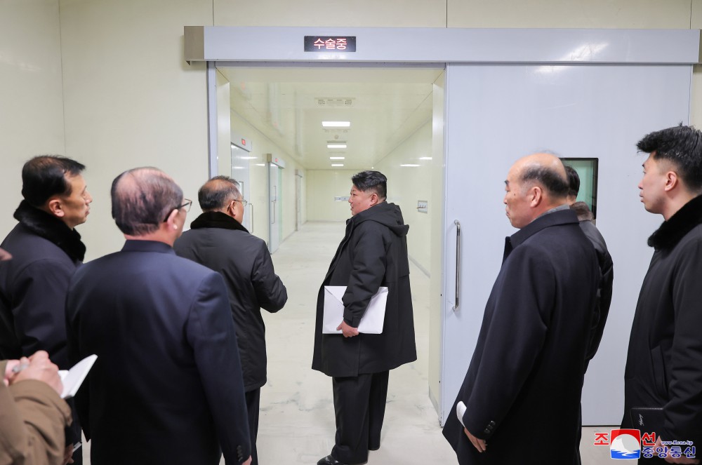 Respected Comrade Kim Jong Un Visits Completed Pyongyang General Hospital