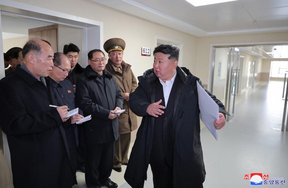 Respected Comrade Kim Jong Un Visits Completed Pyongyang General Hospital