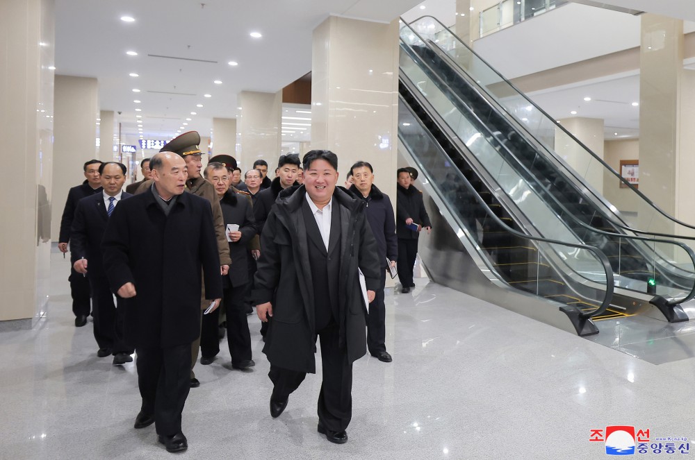 Respected Comrade Kim Jong Un Visits Completed Pyongyang General Hospital