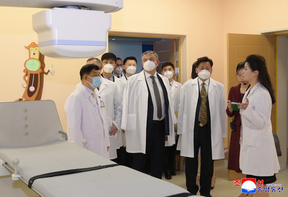 벨라루씨공화국정부대표단 여러곳 참관