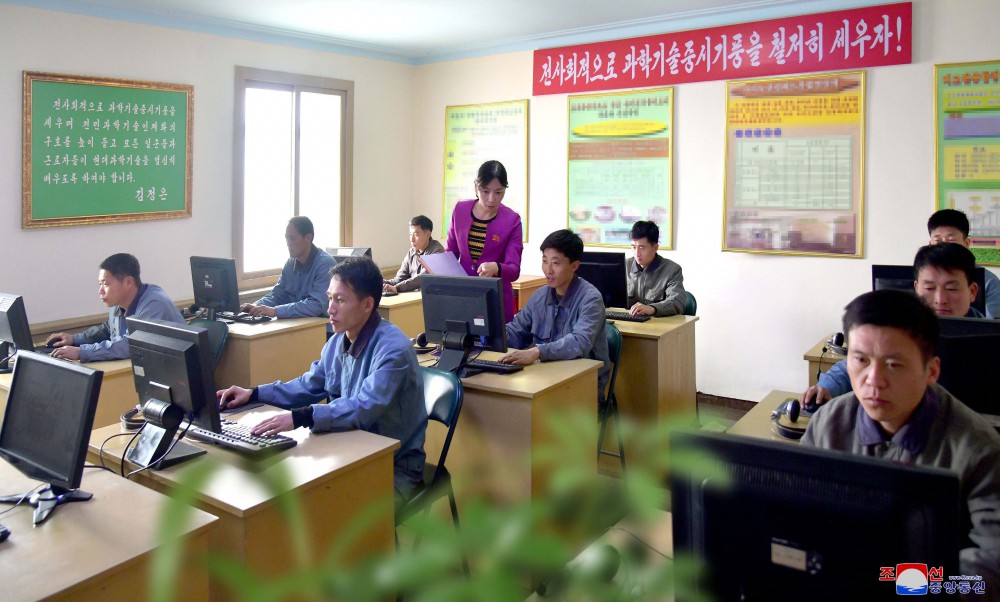 과학기술전당에서 국가적인 과학기술보급체계 확대강화