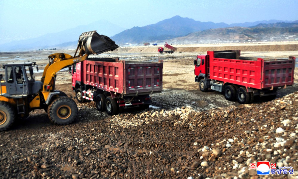 Unsan County in North Phyongan Province Takes Lead in Land Management