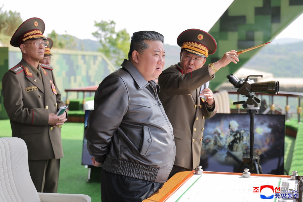 Respected Comrade Kim Jong Un Inspects Combined Tactical Drill of Different Arms Conducted under Training Course of Conference of Training Officers of KPA